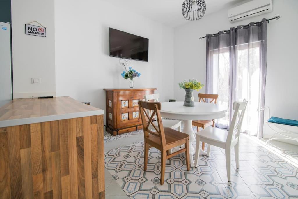Cozy Flat In City Center Feel The Vibe Selfcheckin Валенсия Екстериор снимка