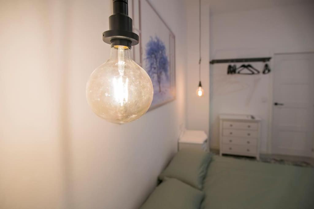 Cozy Flat In City Center Feel The Vibe Selfcheckin Валенсия Екстериор снимка