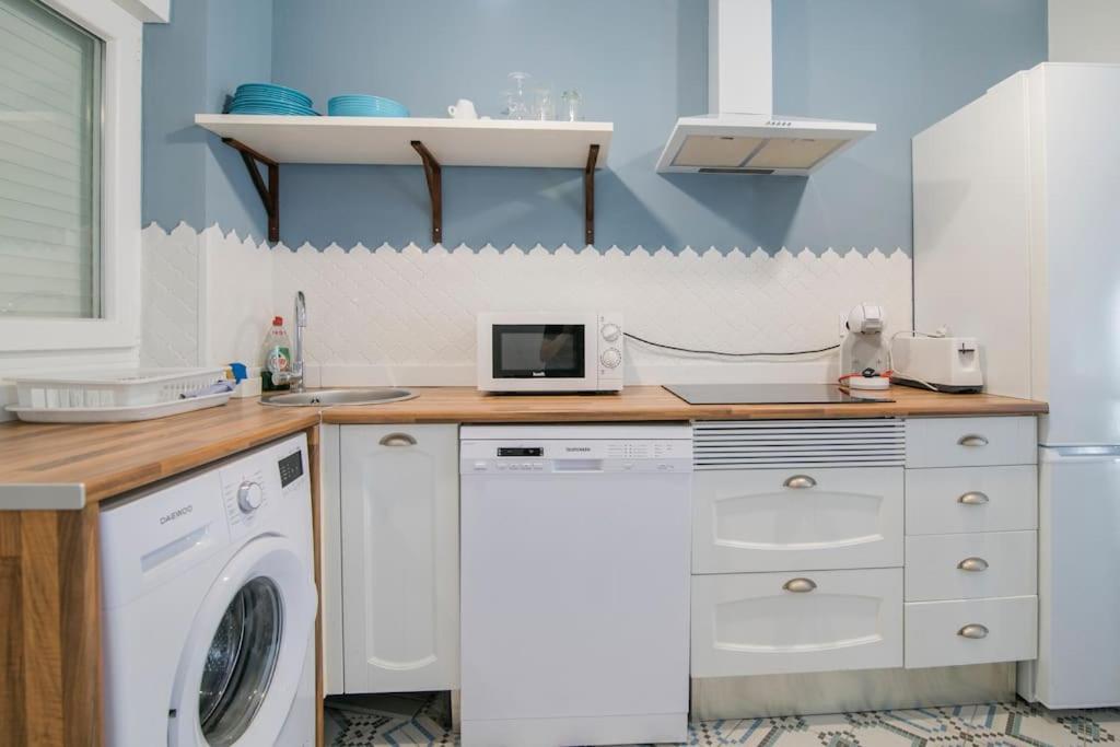 Cozy Flat In City Center Feel The Vibe Selfcheckin Валенсия Екстериор снимка