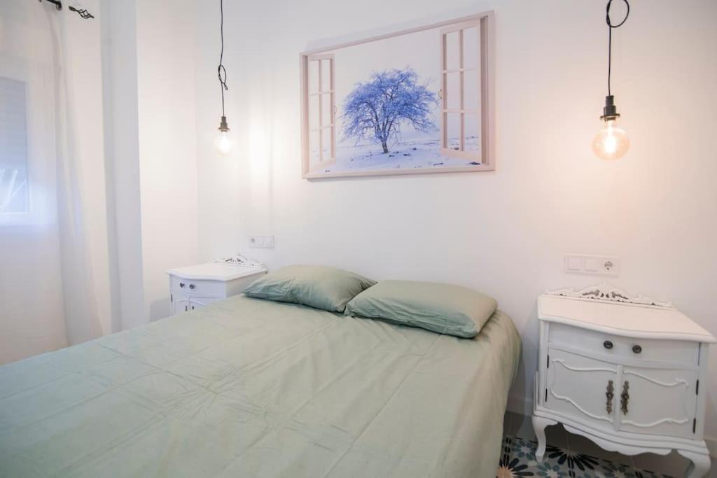 Cozy Flat In City Center Feel The Vibe Selfcheckin Валенсия Екстериор снимка